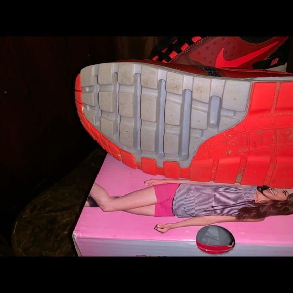 Nike - Picture 5 of 5